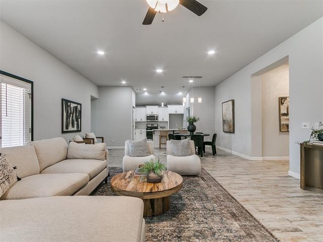 12929 NW 4th Street, Yukon, OK 73099