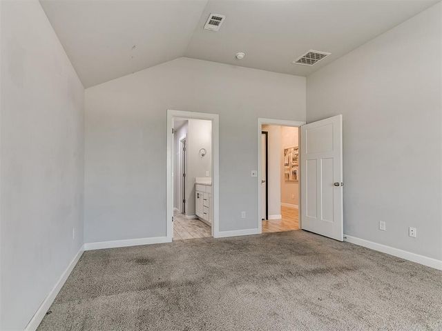 12929 NW 4th Street, Yukon, OK 73099