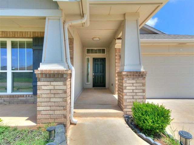 12929 NW 4th Street, Yukon, OK 73099