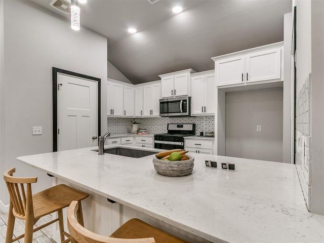 12929 NW 4th Street, Yukon, OK 73099