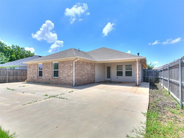 12929 NW 4th Street, Yukon, OK 73099