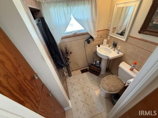 716 W Oak Street, Mitchell, IN 47446