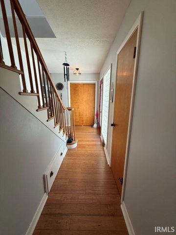 716 W Oak Street, Mitchell, IN 47446