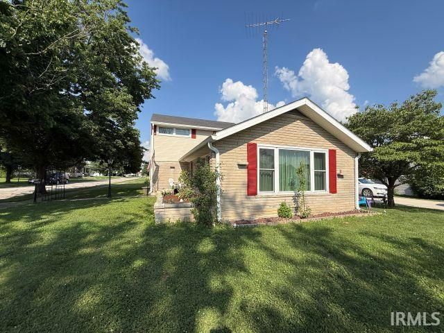 716 W Oak Street, Mitchell, IN 47446