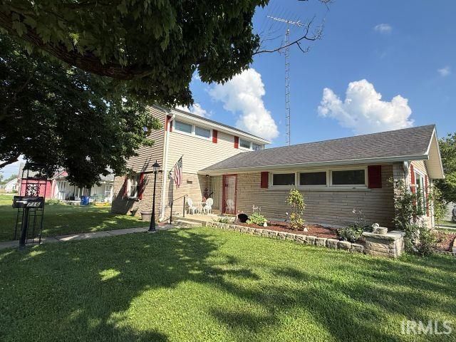716 W Oak Street, Mitchell, IN 47446