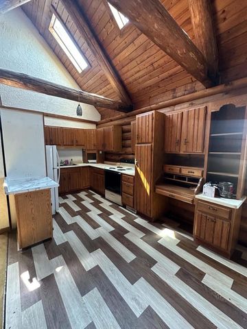400 Haugen Road, Edgerton, WI 53534