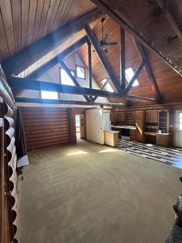 400 Haugen Road, Edgerton, WI 53534