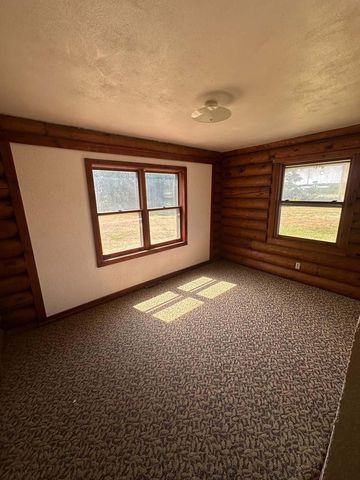 400 Haugen Road, Edgerton, WI 53534