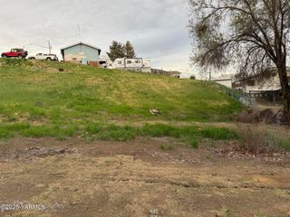 1000 Ann Ave, Sunnyside, WA 98944