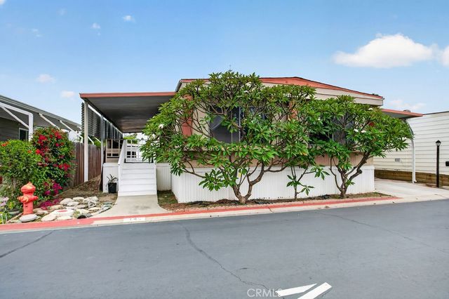 24922 Muirlands Boulevard 144, Lake Forest, CA 92630
