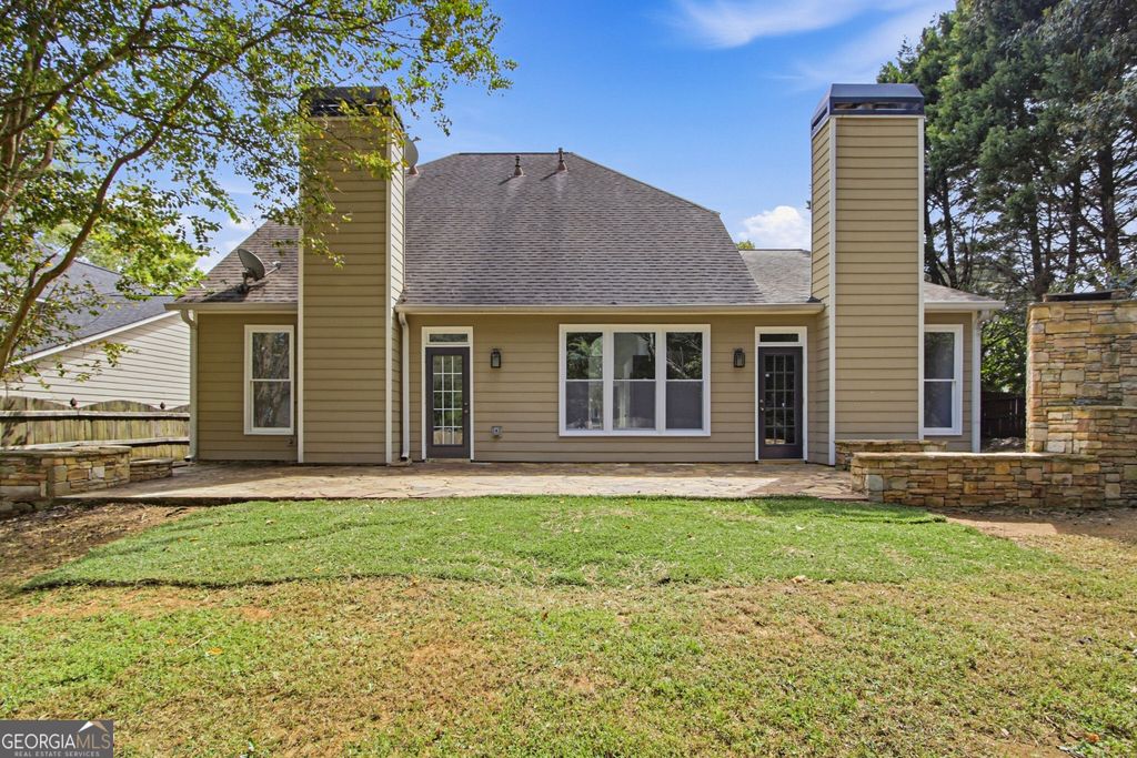 500 Camber Woods Drive, Roswell, GA 30076 — photo 5