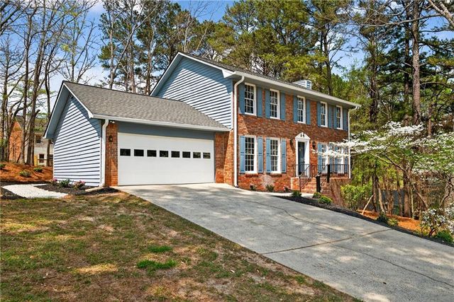 3728 Creekstone Drive, Peachtree Corners, GA 30092