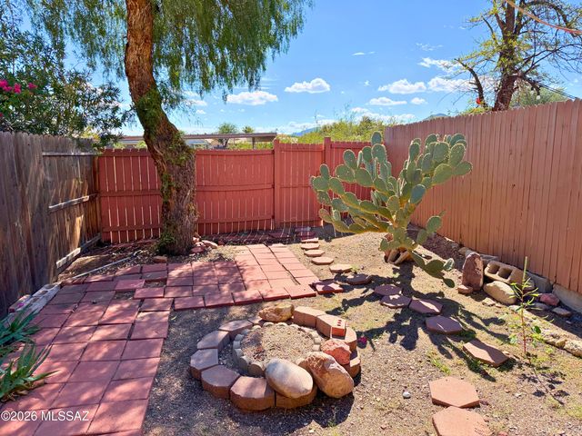 2620 W Ironcrest Drive, Tucson, AZ 85745