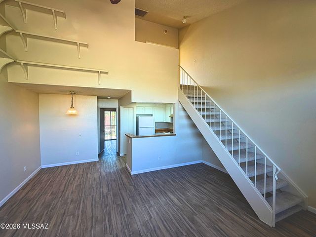 2620 W Ironcrest Drive, Tucson, AZ 85745