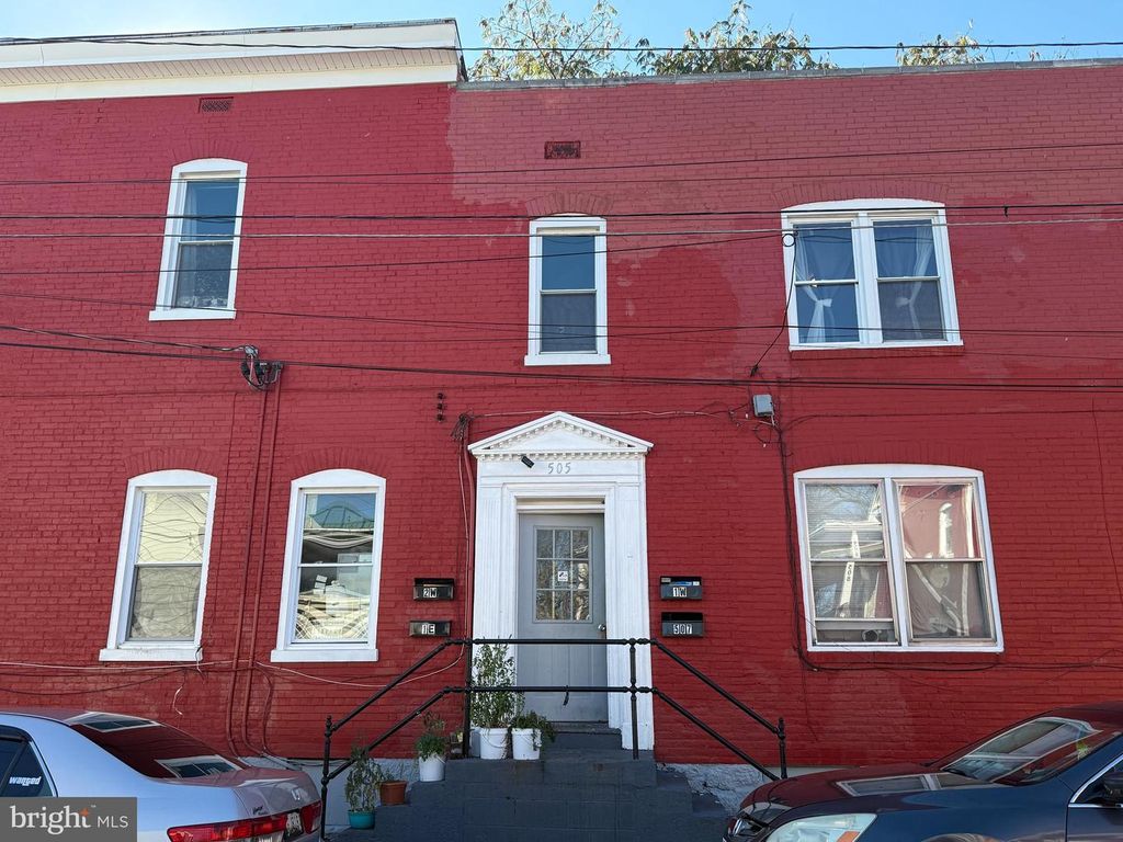 505 W CHURCH ST, Hagerstown, MD 21740