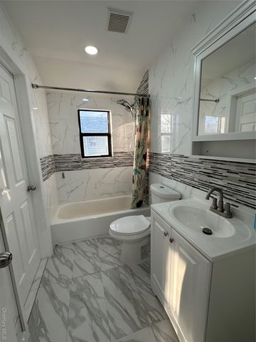 23518 147th Road 2, Rosedale, NY 11422