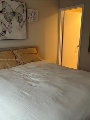 5555 Ludlam Rd 30, South Miami, FL 33155