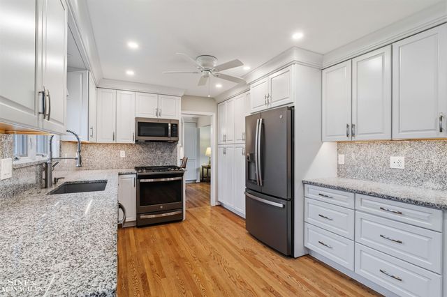 23275 N Rosedale Court, Saint Clair Shores, MI 48080