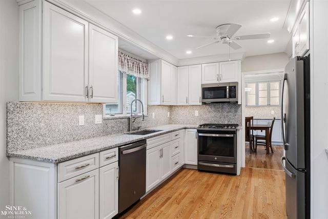 23275 N Rosedale Court, Saint Clair Shores, MI 48080