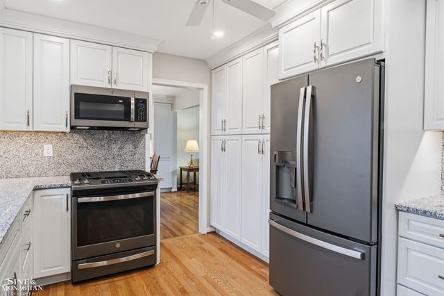 23275 N Rosedale Court, Saint Clair Shores, MI 48080
