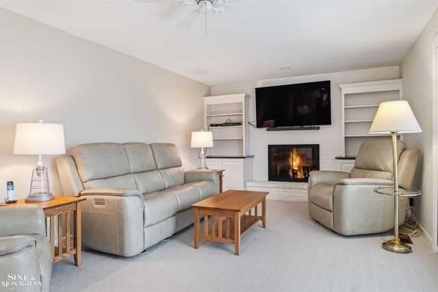 23275 N Rosedale Court, Saint Clair Shores, MI 48080