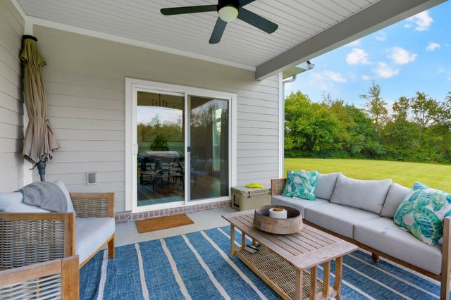 194 Volunteer Rd, Murfreesboro, TN 37128