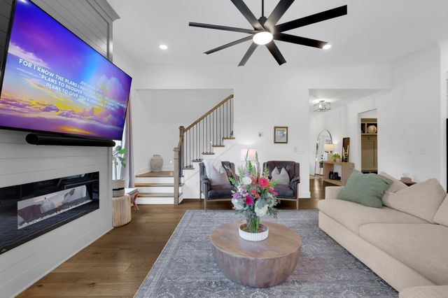 194 Volunteer Rd, Murfreesboro, TN 37128