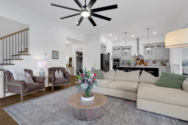 194 Volunteer Rd, Murfreesboro, TN 37128