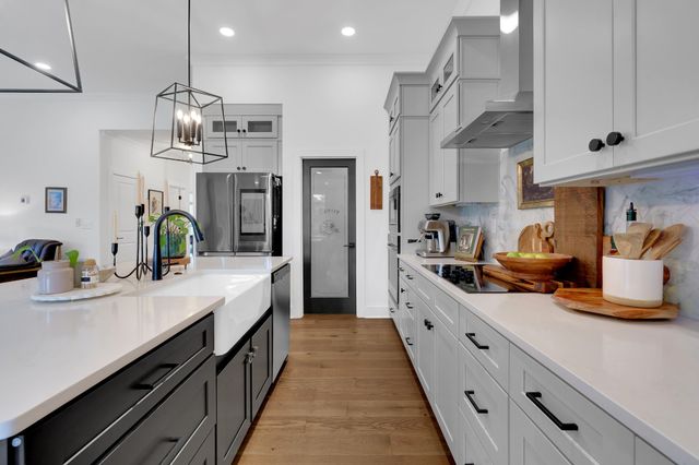 194 Volunteer Rd, Murfreesboro, TN 37128