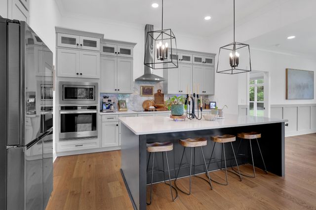 194 Volunteer Rd, Murfreesboro, TN 37128