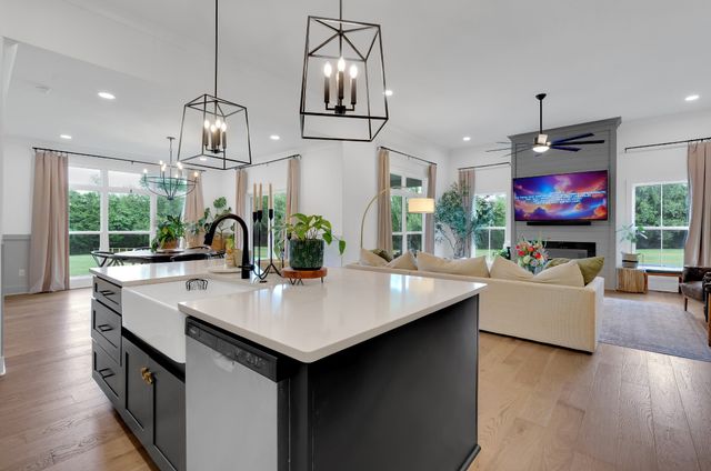 194 Volunteer Rd, Murfreesboro, TN 37128