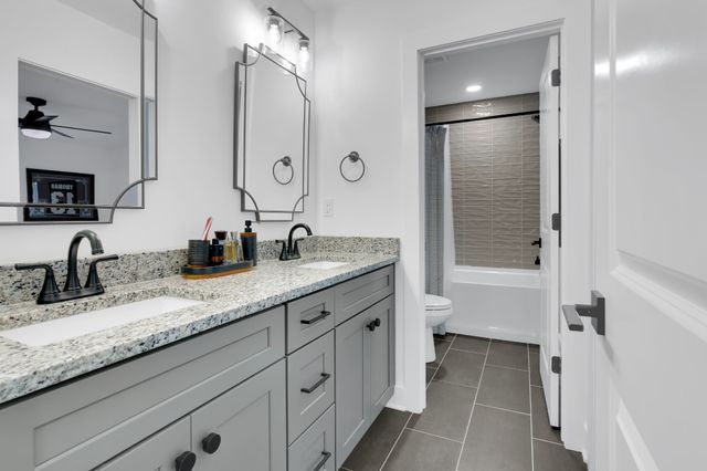 194 Volunteer Rd, Murfreesboro, TN 37128