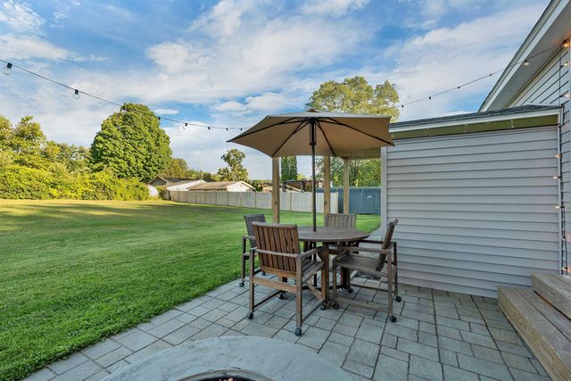 6 Emerson Street, Hooksett, NH 03106