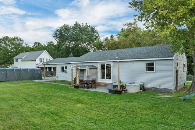 6 Emerson Street, Hooksett, NH 03106