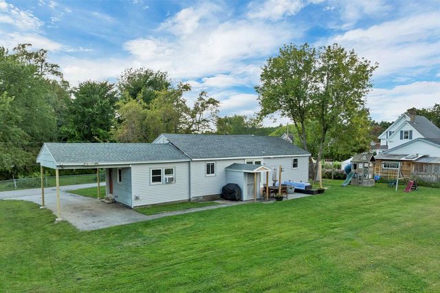 6 Emerson Street, Hooksett, NH 03106