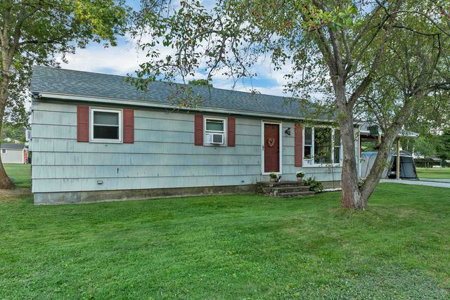 6 Emerson Street, Hooksett, NH 03106