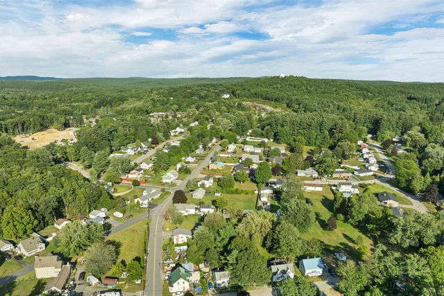 6 Emerson Street, Hooksett, NH 03106