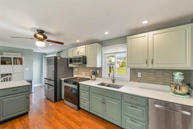 6 Emerson Street, Hooksett, NH 03106