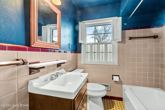 4615 Tween Rd, Bellewood, KY 40207