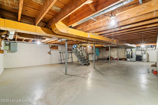 4615 Tween Rd, Bellewood, KY 40207