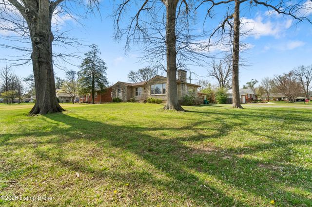 4615 Tween Rd, Bellewood, KY 40207