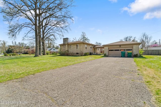 4615 Tween Rd, Bellewood, KY 40207
