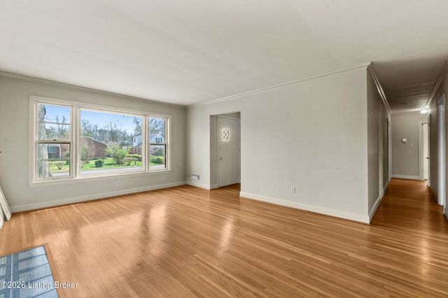 4615 Tween Rd, Bellewood, KY 40207