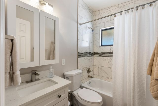 1829 Blume Street NE, Albuquerque, NM 87112