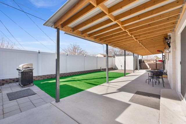 1829 Blume Street NE, Albuquerque, NM 87112