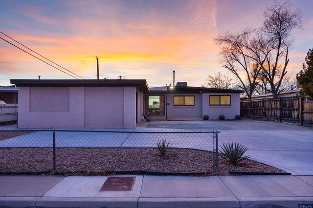1829 Blume Street NE, Albuquerque, NM 87112