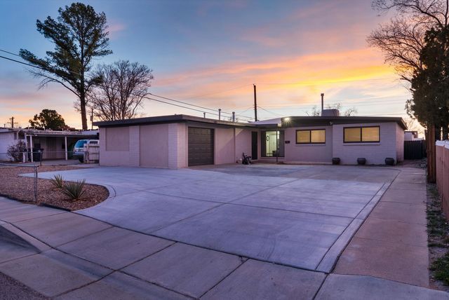 1829 Blume Street NE, Albuquerque, NM 87112