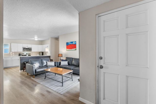 1829 Blume Street NE, Albuquerque, NM 87112