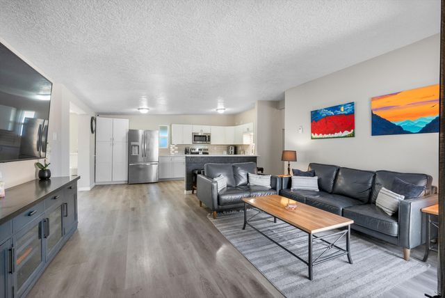 1829 Blume Street NE, Albuquerque, NM 87112