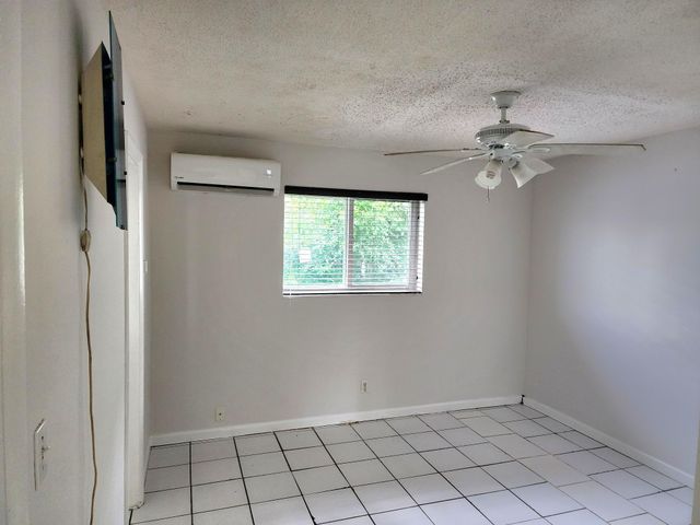 750 SW 2nd Street 2, Fort Lauderdale, FL 33312